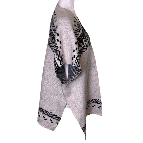 Loft Women’s Nordic Geometric Knit Oatmeal Poncho Open Front Cape Fair Isle XS/S - Picture 4 of 7